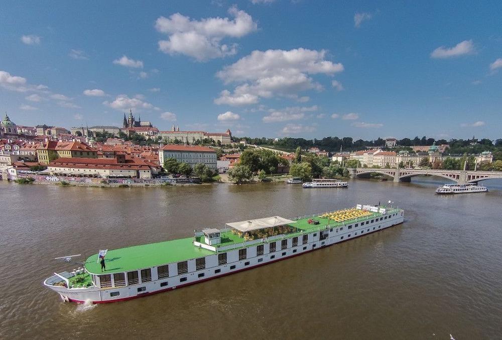 Florentina Boat Prague Exterior photo