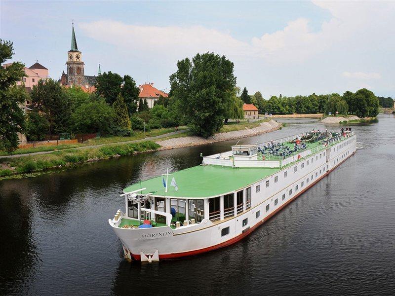 Florentina Boat Prague Exterior photo